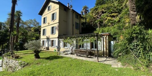 Villa Carlottina, Lago di Como
